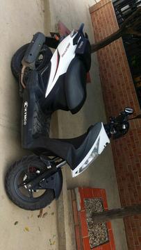 Moto Kymco Agulity Rs Naked