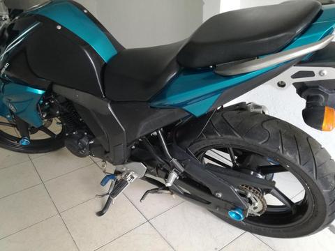 Vendo FzS modelo 2016. todo al dia