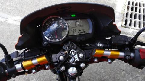 Vendo Moto Suzuki Gs150r Modelo 2012