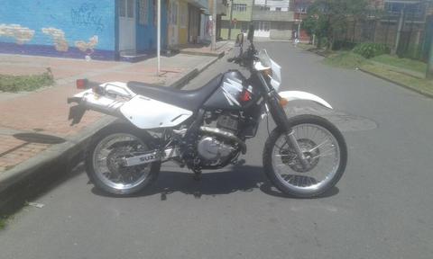 Suzuki Dr 650 2008 Buenísima Recibo