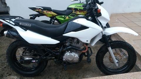 Vendo Honda Bross 125 2008