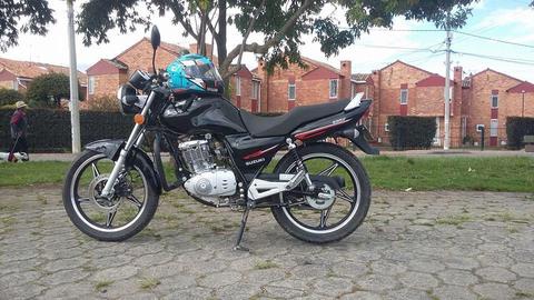 VENDO MOTO SUZUKI GS 125 2014