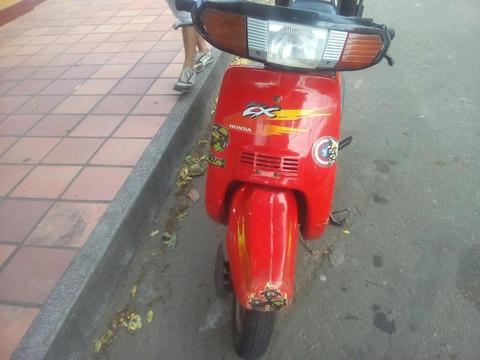 Moto Honda Lx en Buen Estado