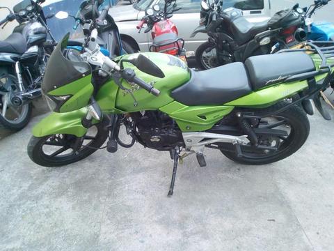 Bendo Moto Muy Bonita Y Muy Buna Como Un