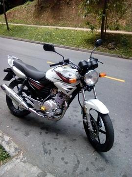 Vendo Libero 125 Modelo 2015 Papeles hasta Enero Lista para Traspaso Excelente. Estado