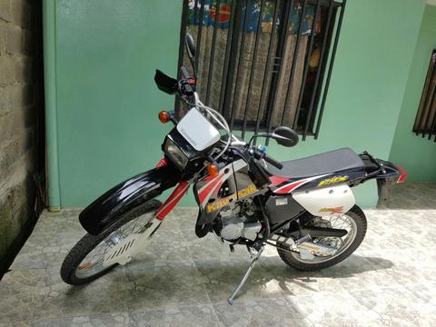 Vendo Moto Estandar