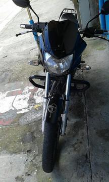 Vendo Moto Akt Evo