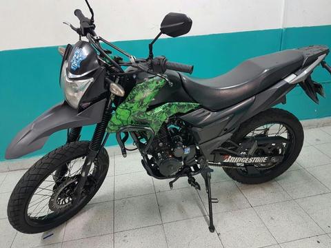 Hermosa Akt Tt150 Modelo 2015 Full