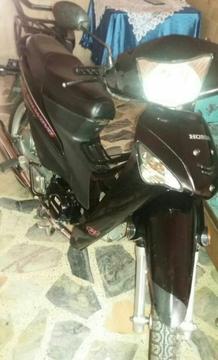 Vendo Moto,solo Propiedad Unico Dueño