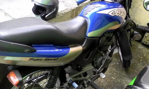 se vende moto o se permuta