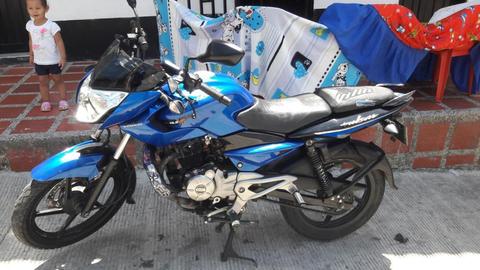 VENDO MOTO PULSAR 135