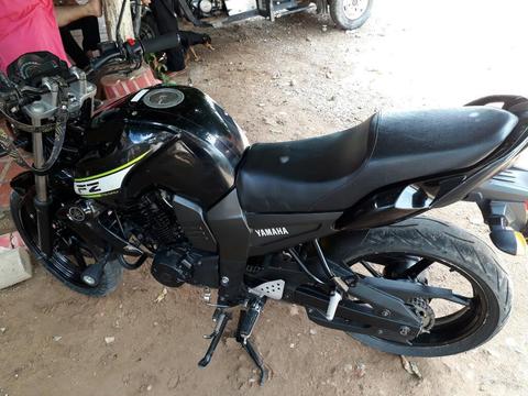 Moto Fz
