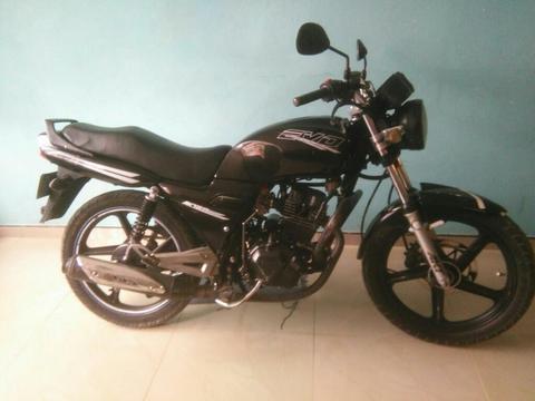 Vendo Hermosa Akt Evo 125 2011