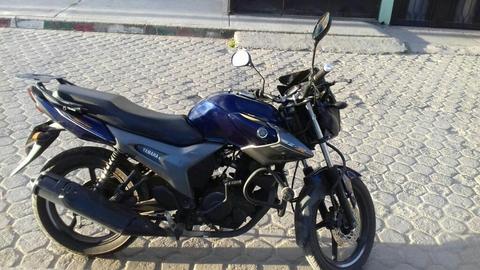 Vendo Yamaha Szr Modelo 2015