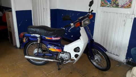 Honda C90 2004 Buen Estado