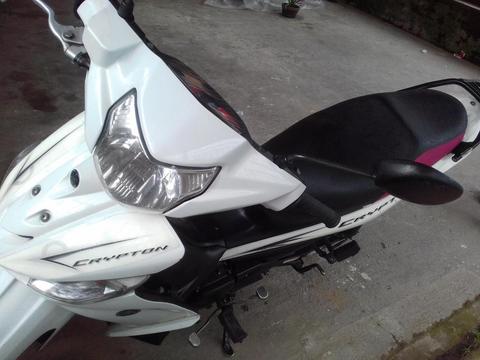 Hermosa Yamaha Crypton modelo 2012