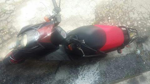 Vendo Moto