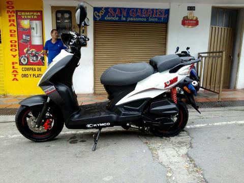 Vendo Hermosa Moto Kimco 125 Modelo 2014