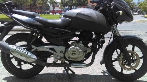 pulsar ug 180/ 2012 en buen estado, al dia para traspaso. tel:3126332619