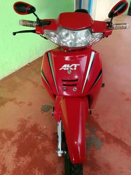 Vendo Moto Akt, Special. Modelo 2012