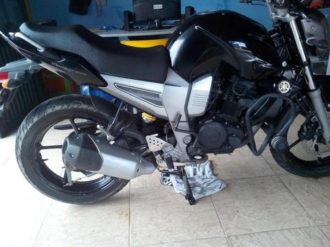 VENDO FZ 150 2011 CON TODO AL DIA