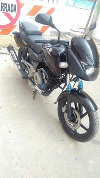 Pulsar 180 2014