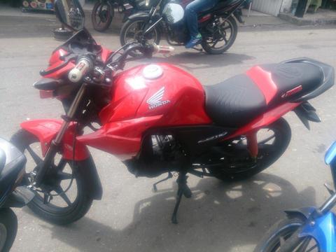 Vendo Honda Cb110 2014