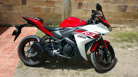 Vendo Yamaha R3 Mod. 2016