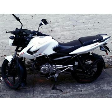 Vendo Moto Pulsar 135