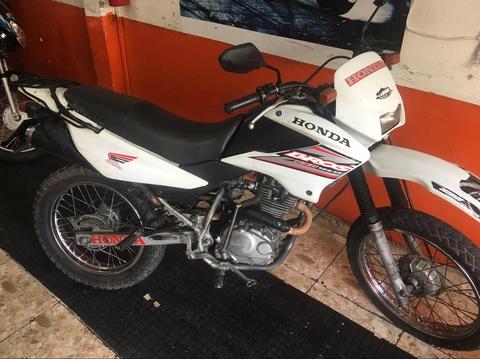 Xr Bros 2006 Soat Abril Tecno Agosto