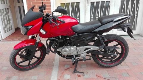 pulsar 180 2015