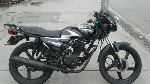 Se Vende Hermosa Akt Sl Modelo 2012