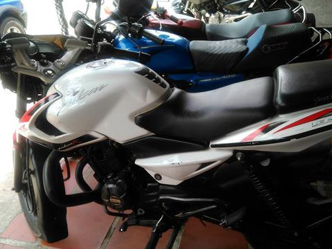 Pulsar 135 2012