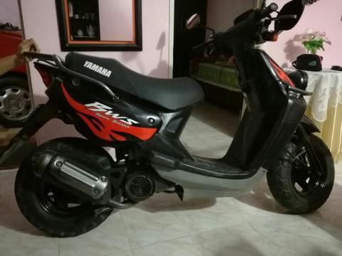 Vendo Moto Bwis