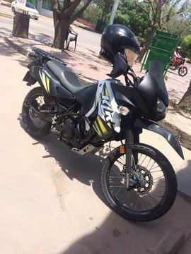 BARATA KLR 2014 CON TODO AL DIA