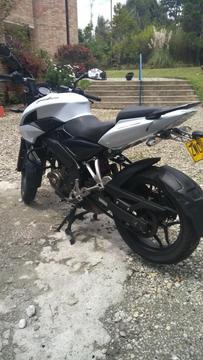 Pulsar Ns 200