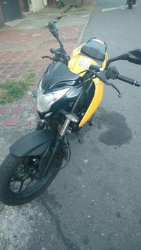 Pulsar Ns 200