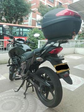 Moto Honda Invicta 2013