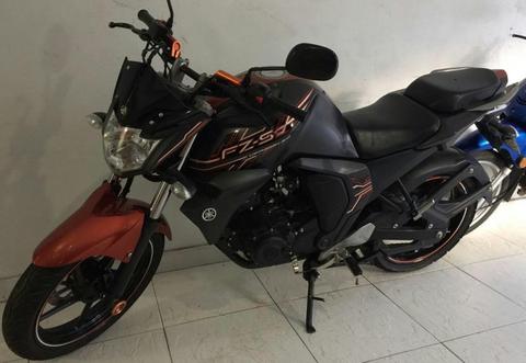 vendo fz 2016 digital con todo al dia o permuto por moto de menor valor