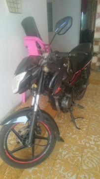 Vendo Pulsar 135