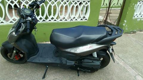 Se Vende Moto Akt Dimanic 125sc