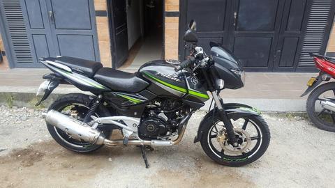 Vendo Moto Pulsar 220s Modelo 2012