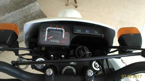 Vendo Moto Honda Bross Modelo 2010