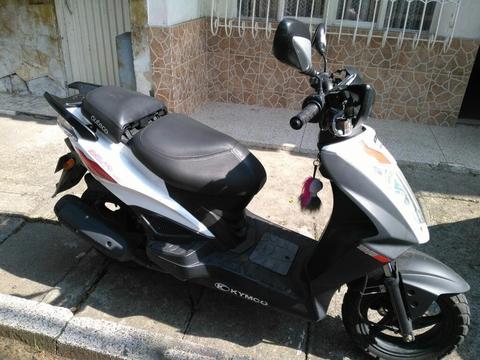 Vendo Hermosa Motocicleta Kymco Agility