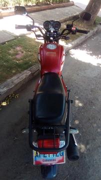 Bera Socialista Como Nueva