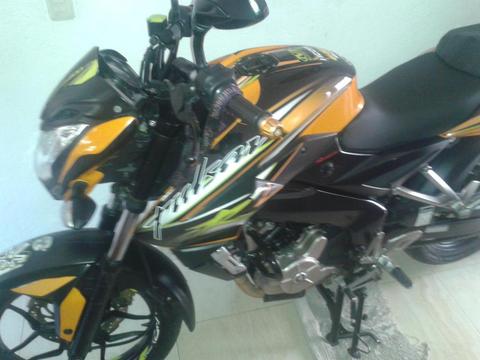 VENDO PULSAR NS 200 2014