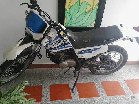 Se Vende Moto Marca .honda 125 Modelo 98