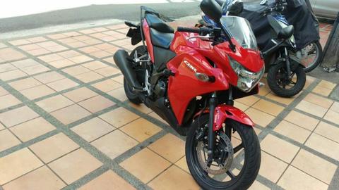 Vendo Moto Cbr 250r Como Nueva