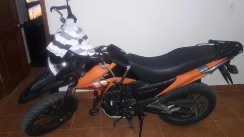 Vendo Moto Modelo 2017