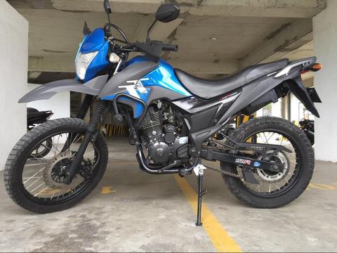 Vendo Moto Akt Tt 150 R Modelo 2015 En Armenia